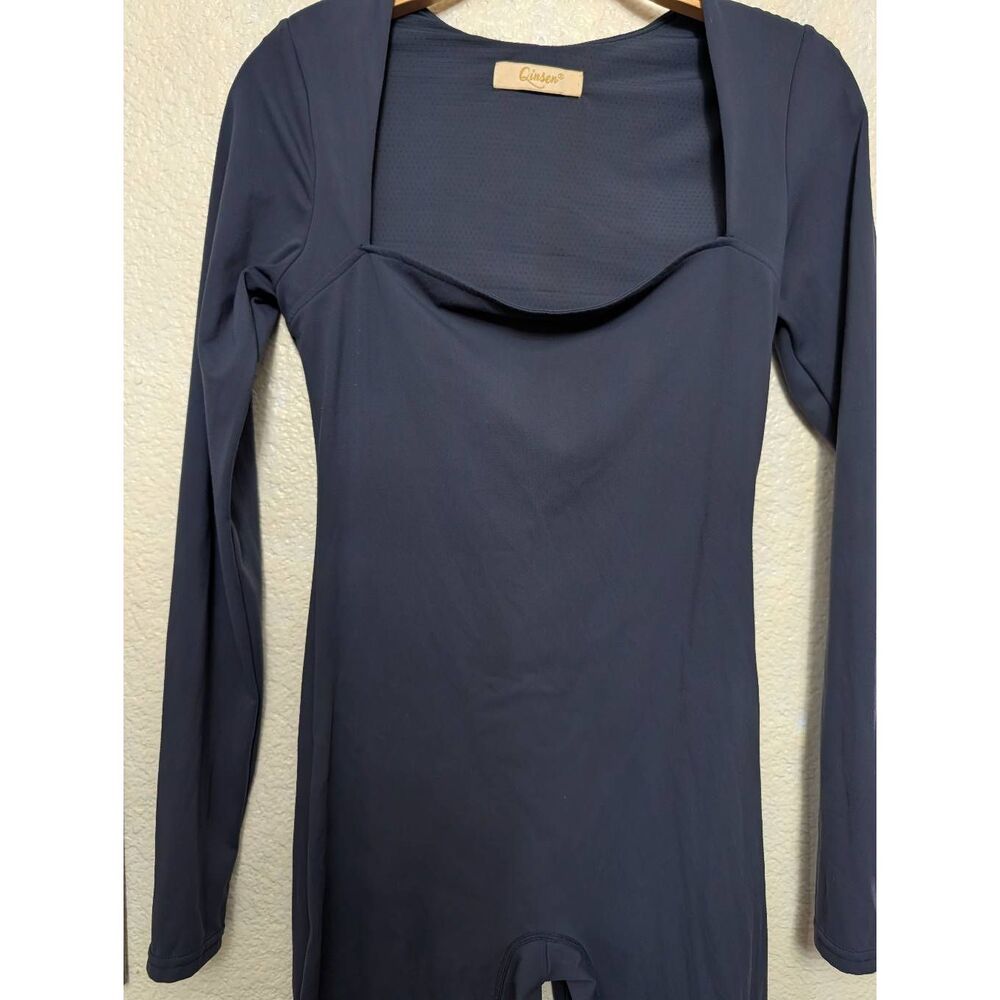 Qinsen jumpsuit size medium - Picture 4 of 10